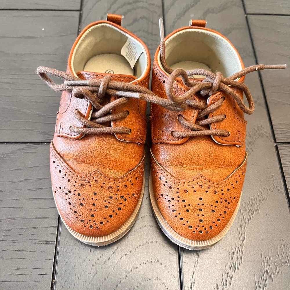 Baby/toddler boy dress shoes size 6